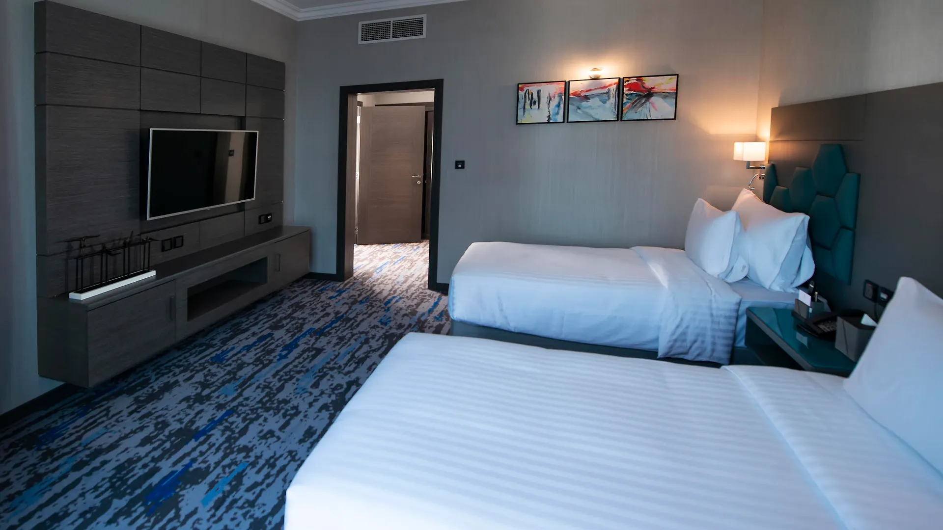 Edge Creekside Hotel Dubai 4*,  Emirati Arabi Uniti